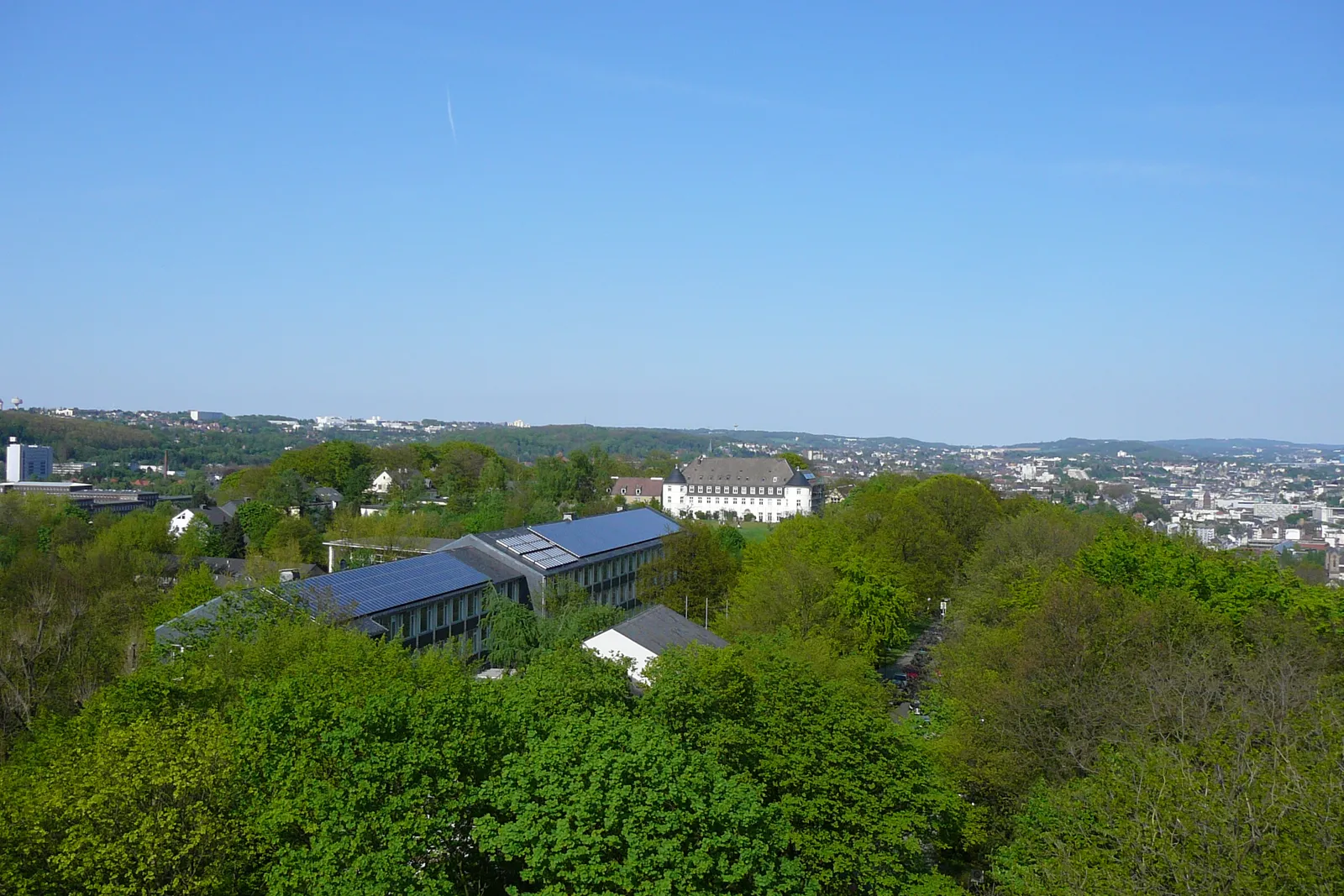 Wuppertal, Blick über die Hardt-Anlagen (Ortsbild, nicht das Pflegezentrum)